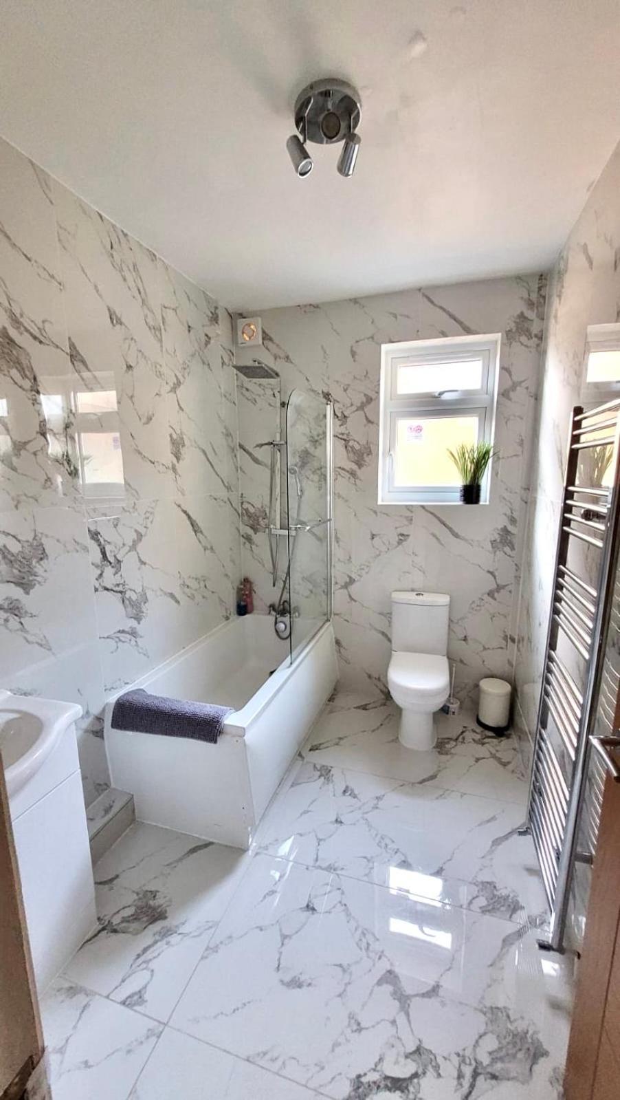 Two Bedroom Flat In 런던 외부 사진
